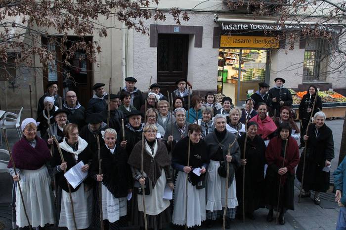 Xumela korua lanean hasiko da