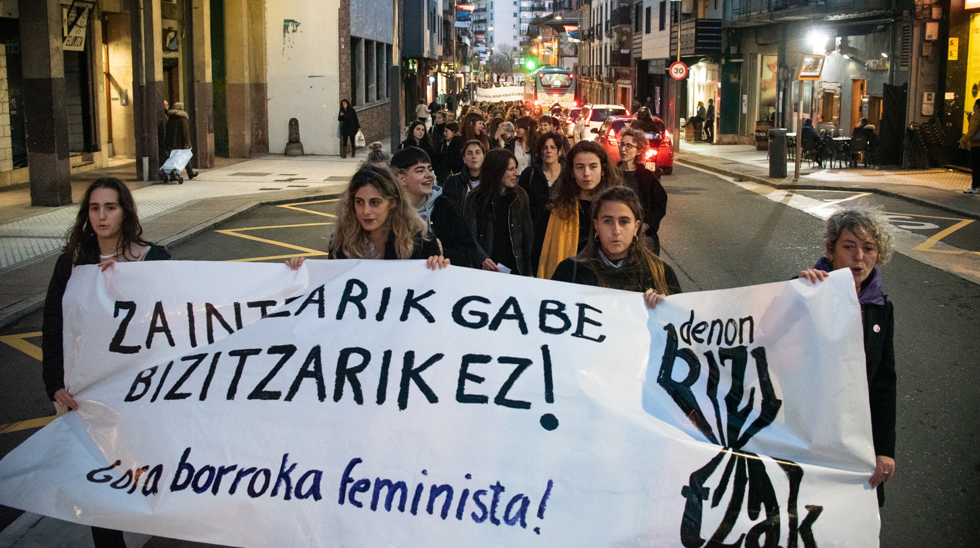 Zaintzarik gabe bizitzarik ez dagoela ozen aldarrikatu dute