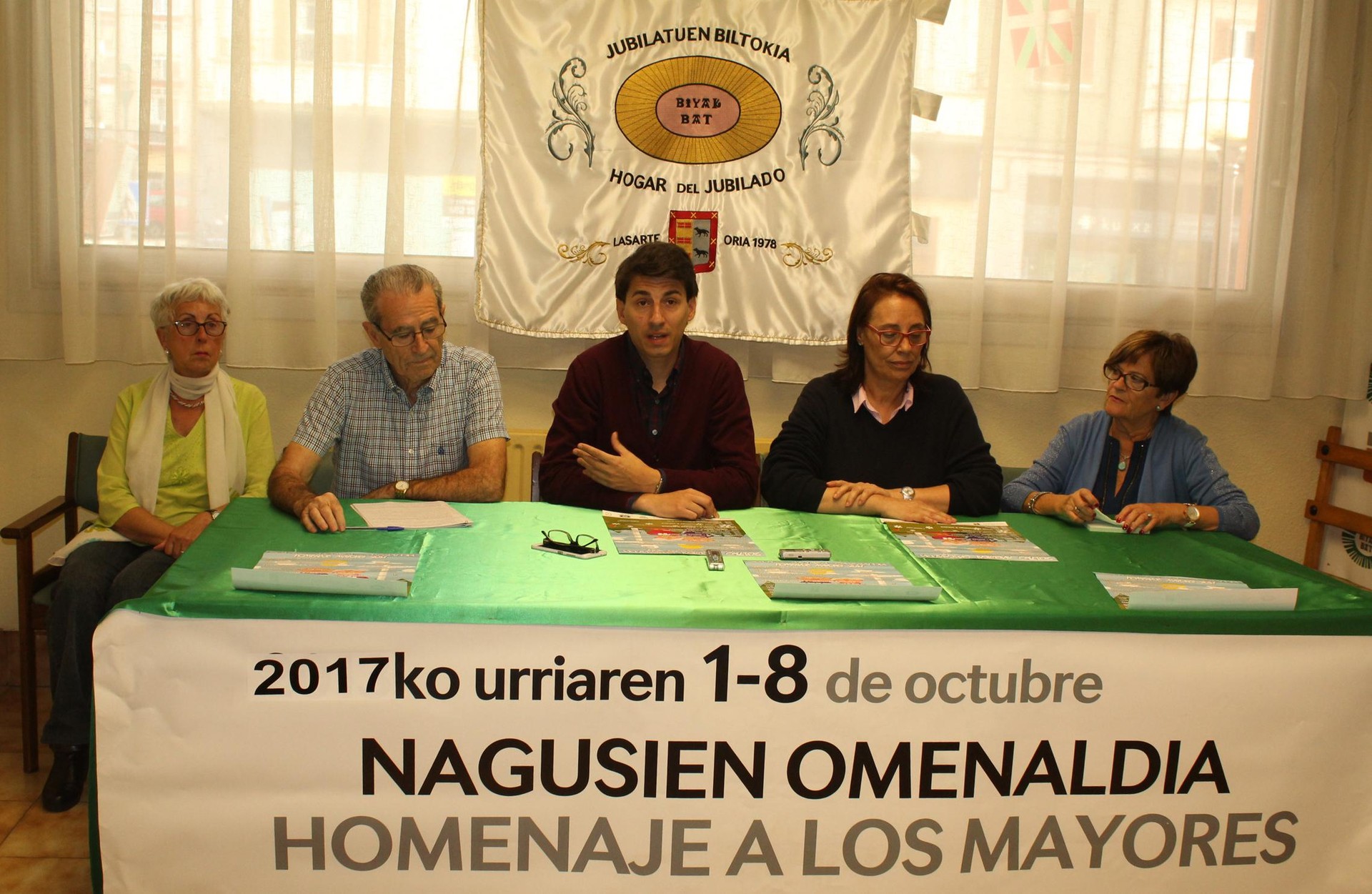 Hamaika ekintza pertsona adinduen omenez