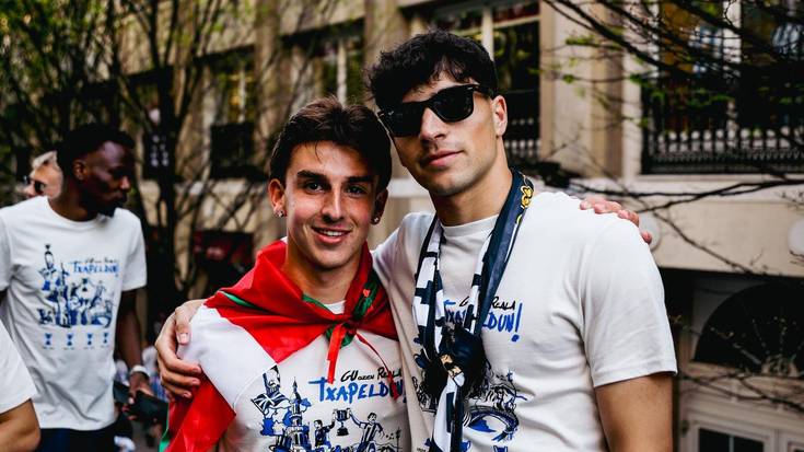 Jon Martin eta Lander Astiazaran herritarrei harrera, hilaren 30ean