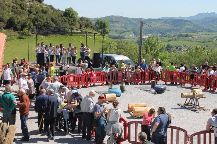 Azkorteko erromeria, maiatzaren 6an ospakizun