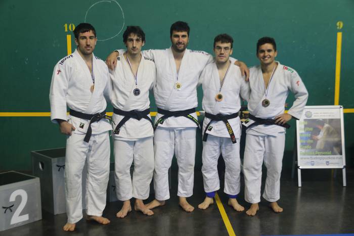 LOKEko judokak senior mailako Gipuzkoako txapelketako podiumean izan dira