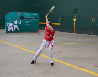 Ortega-Sagarmendi bikoteak jokatutako tanto bat