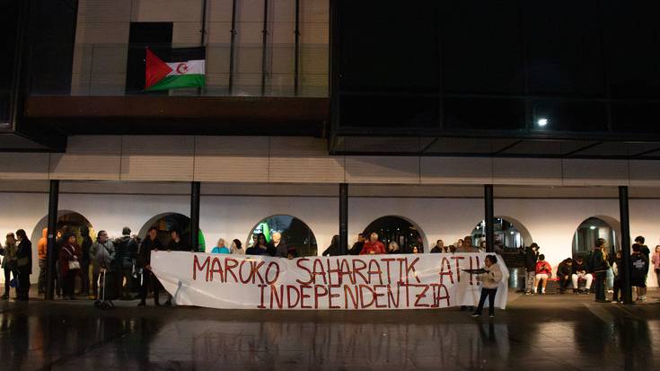 Elkarretaratzea egin zuten 50.urteurrenaren harira