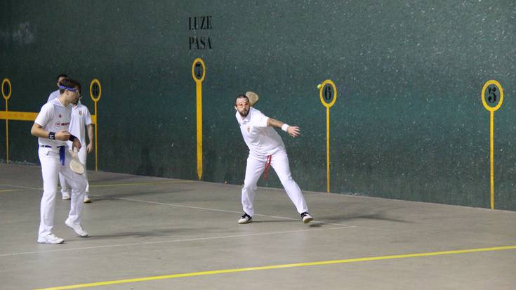 Ezker Hormako Gipuzkoako txapelketako fase ezberdinetan ari dira lehian Intzako kideak