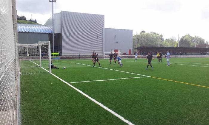Futbol taldeek kopa txapelketan aurrera