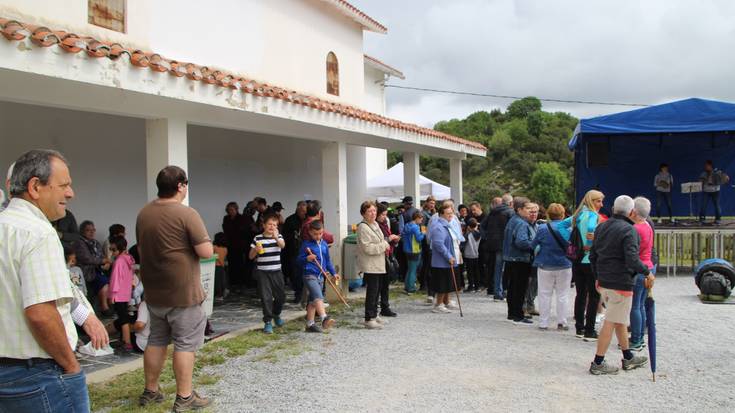 Erromeria goiz atseginak berotu du Azkorte