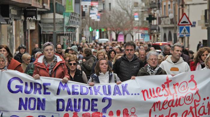 "Borrokan jarraitzeko are indar gehiago emango digu txupinazoa botatzeak"