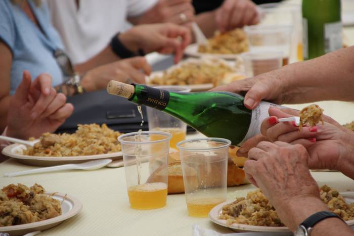 Saninazioak: paella jana