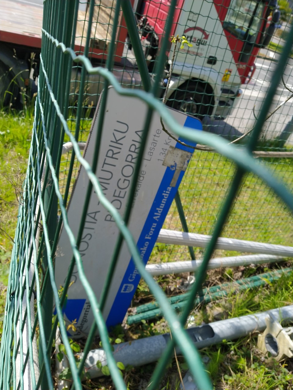 Aldundiak zeharo urratu duen Bizikleta Bideen Planaren metafora
