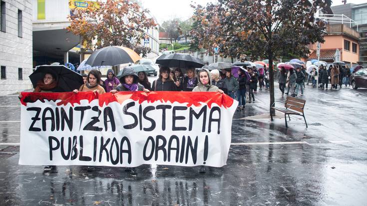 Trafiko mozketa eta kale bira izan dira goizeko ekintzak