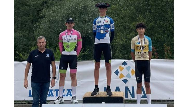Xabat Martinek dominak jantzi ditu erlojupeko Euskadiko eta Gipuzkoako txapelketetan