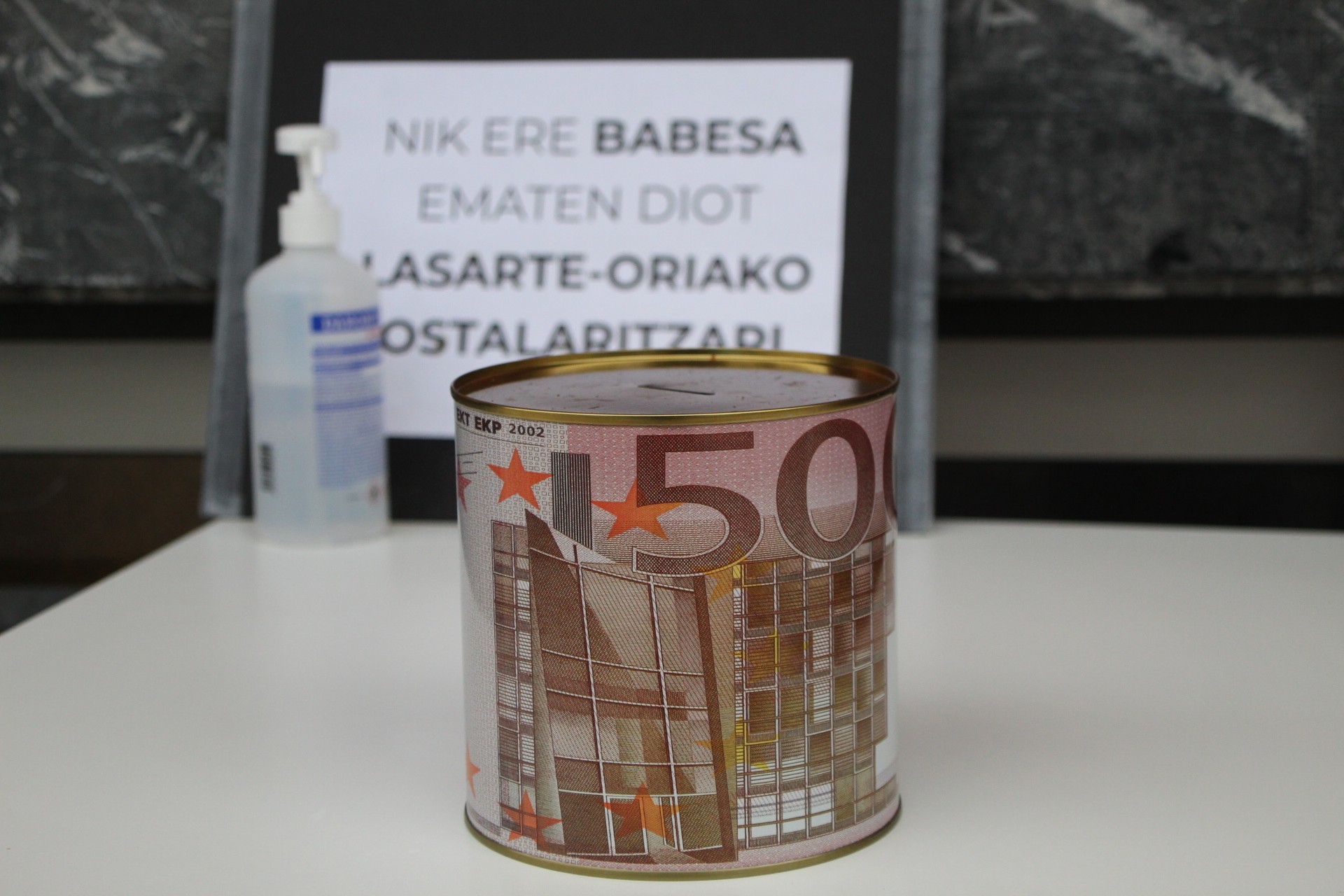 Lasarteoriatarrek elkartasuna adierazi diete herriko ostalariei