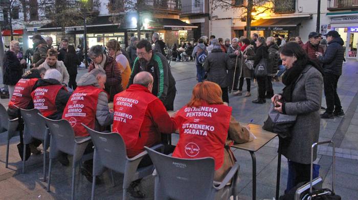 2025ari errepasoa: otsaila