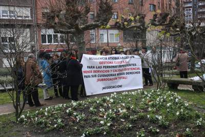 Kale-agerraldiak Atsobakarreko lan baldintzak salatzeko