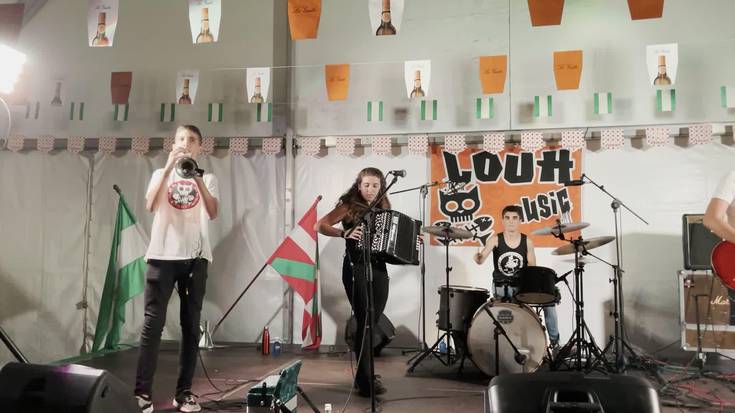 Louh talde lasarteoriatarrak Semblante Andaluzen Aste Kulturalean jo du