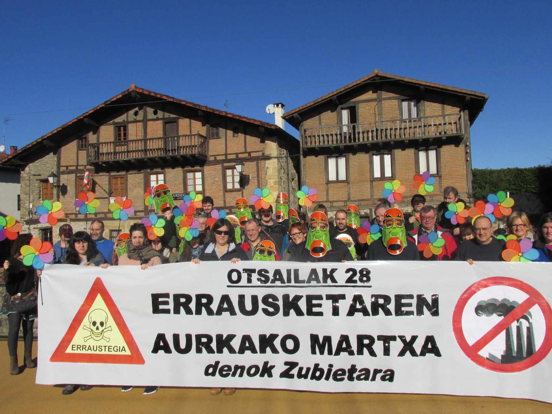 Hitzaldia eta martxa errausketaren aurka