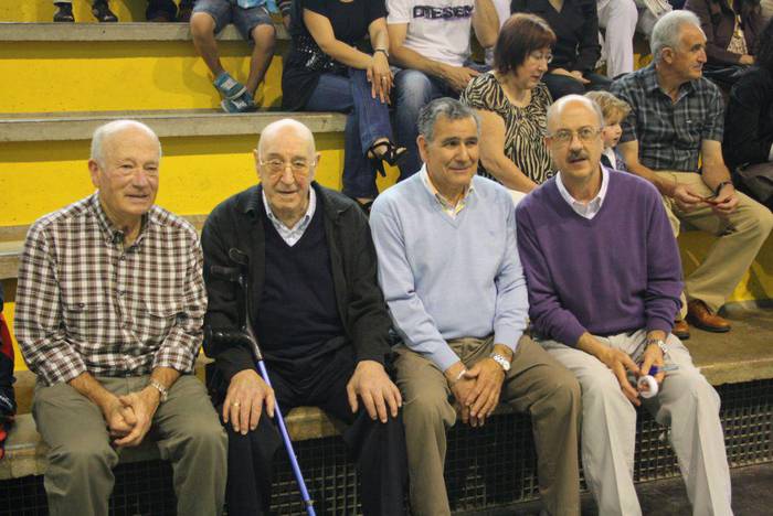 25 urte kirolari emanak