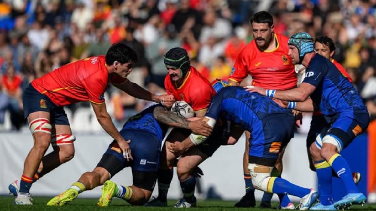 Alex Saletak, brontzea, entsegua eta jokalari onenaren saria