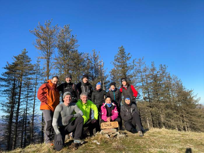 LOTMEko kideek Etzala mendiaren gailurra identifikatu dute