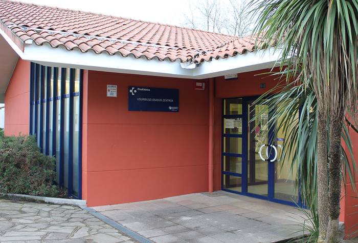 Usurbilgo osasun zentroan pediatra ordezkatzeko eskaera