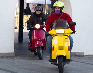 Formatu txikia, baina poz handia