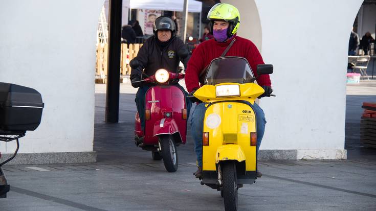 Formatu txikia, baina poz handia