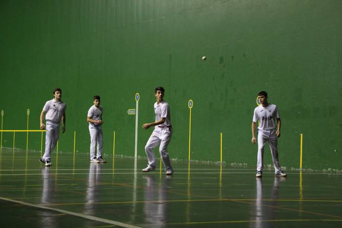 Intzako Nagusien 2. mailako bikoteak, Udaberri txapelketako finalerako sailkapena jokoan