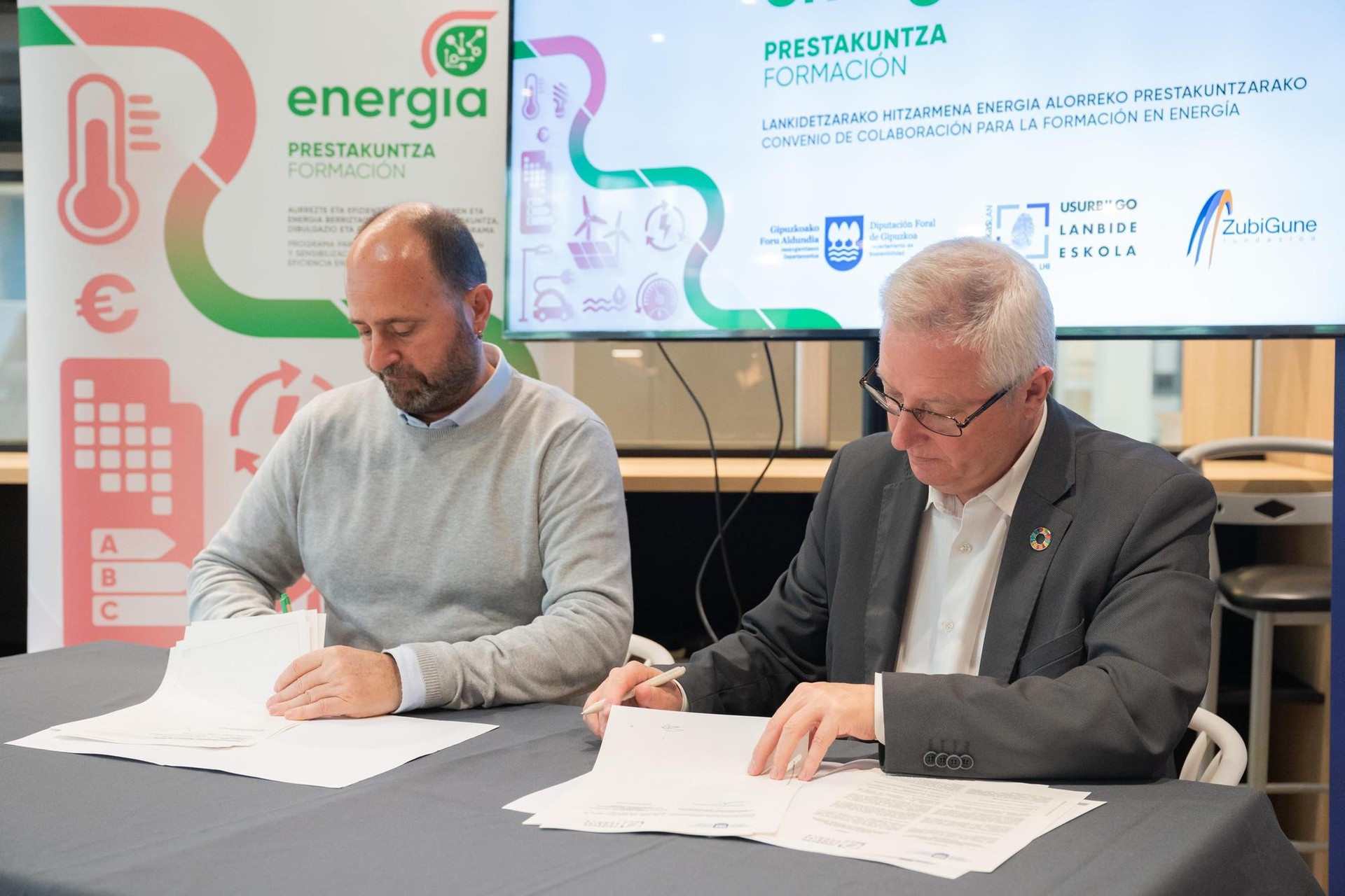 Eraginkortasun energetikoaren eta energia berriztagarrien arloko prestakuntzaren aldeko lankidetza hitzarmena