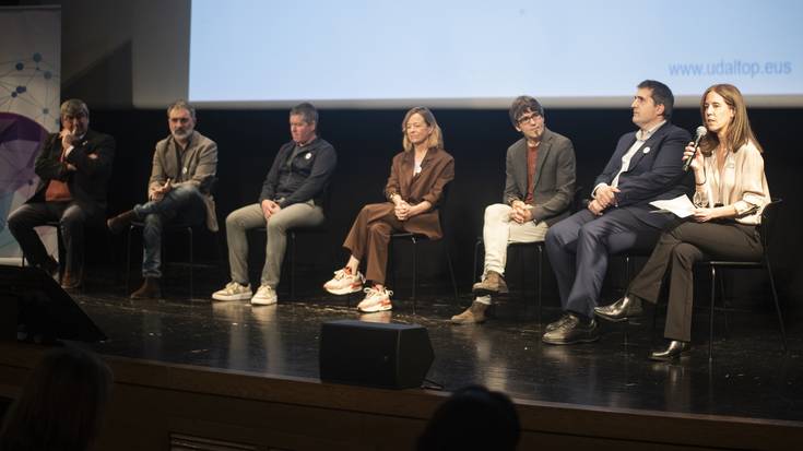 Euskaldunak ahalduntzeko bidean, denak elkarrekin