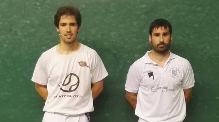 Intzako Jon Pello Artetxe Zikuñaga Papelera torneoko txapelaren bila