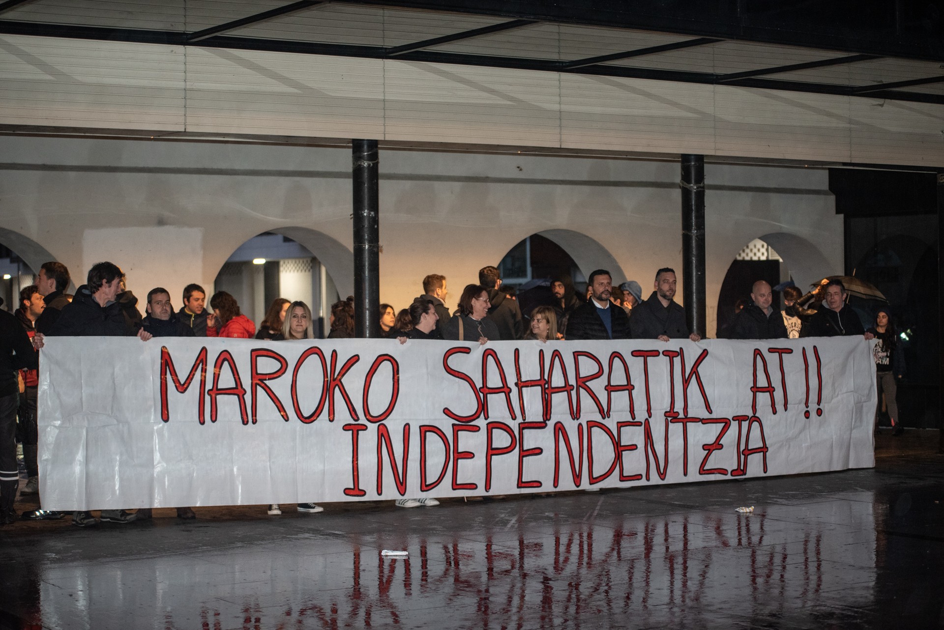 Okendon bildu da udalbatzarra, Mendebaldeko Saharari elkartasuna adierazteko