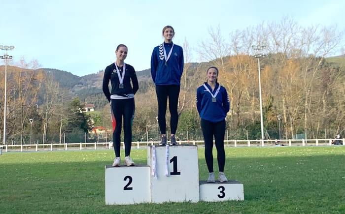 Ostadr SKTko kideek, hiru domina Jaurtiketa Luzeen Euskadiko txapelketan