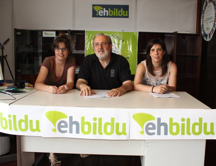 Udal Gobernuak 2016ko aurrekontuen zirriborroa "inoiz baino beranduago" aurkeztu duela salatu du EH Bilduk