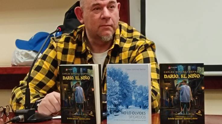 'Dario, el niño' liburua aurkeztu du Carlos Sanchezek