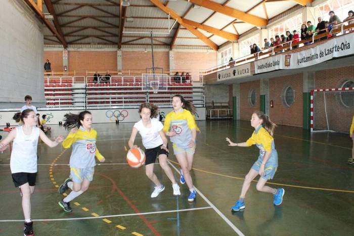 Herriko nesken saskibaloia sasoitsu