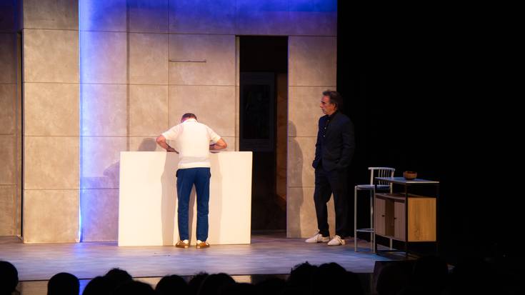 Lagunarteko komedia, kultur etxean