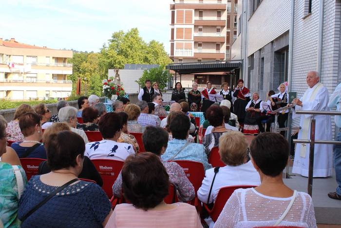 Guadalupeko Ama Birjinaren omenez, festa