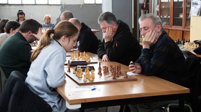 Taula Xake Klubeko ordezkariak, puntuak metatzen