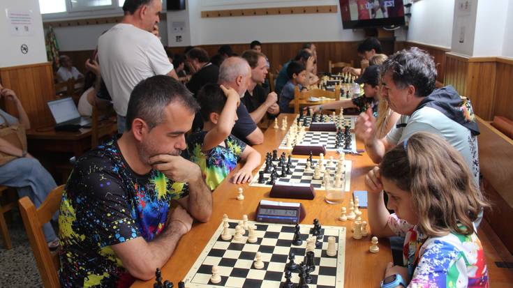 Hamaika ekimenetan parte hartuta egin diote aurre arratsalde beroari