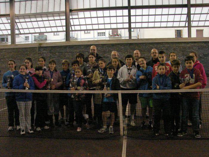 Tenis festa handia kirol gunean