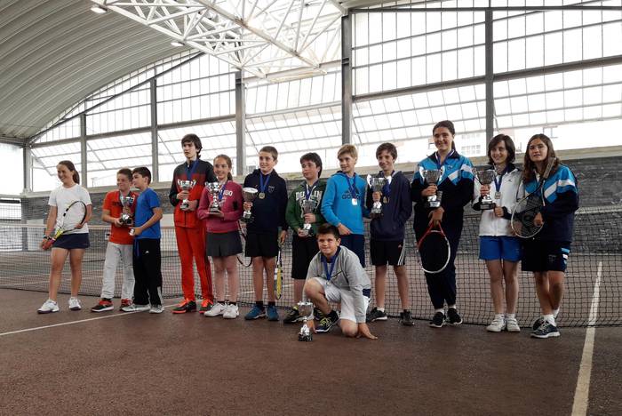 Eskolarteko tenis txapelketako finalak Michelinen