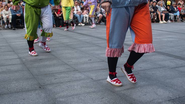 Zuberoako maskaradak ikustera joateko plana antolatu dute