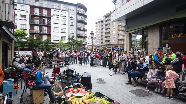 'Herri baten oihua' abestia kaleratu dute sorginek